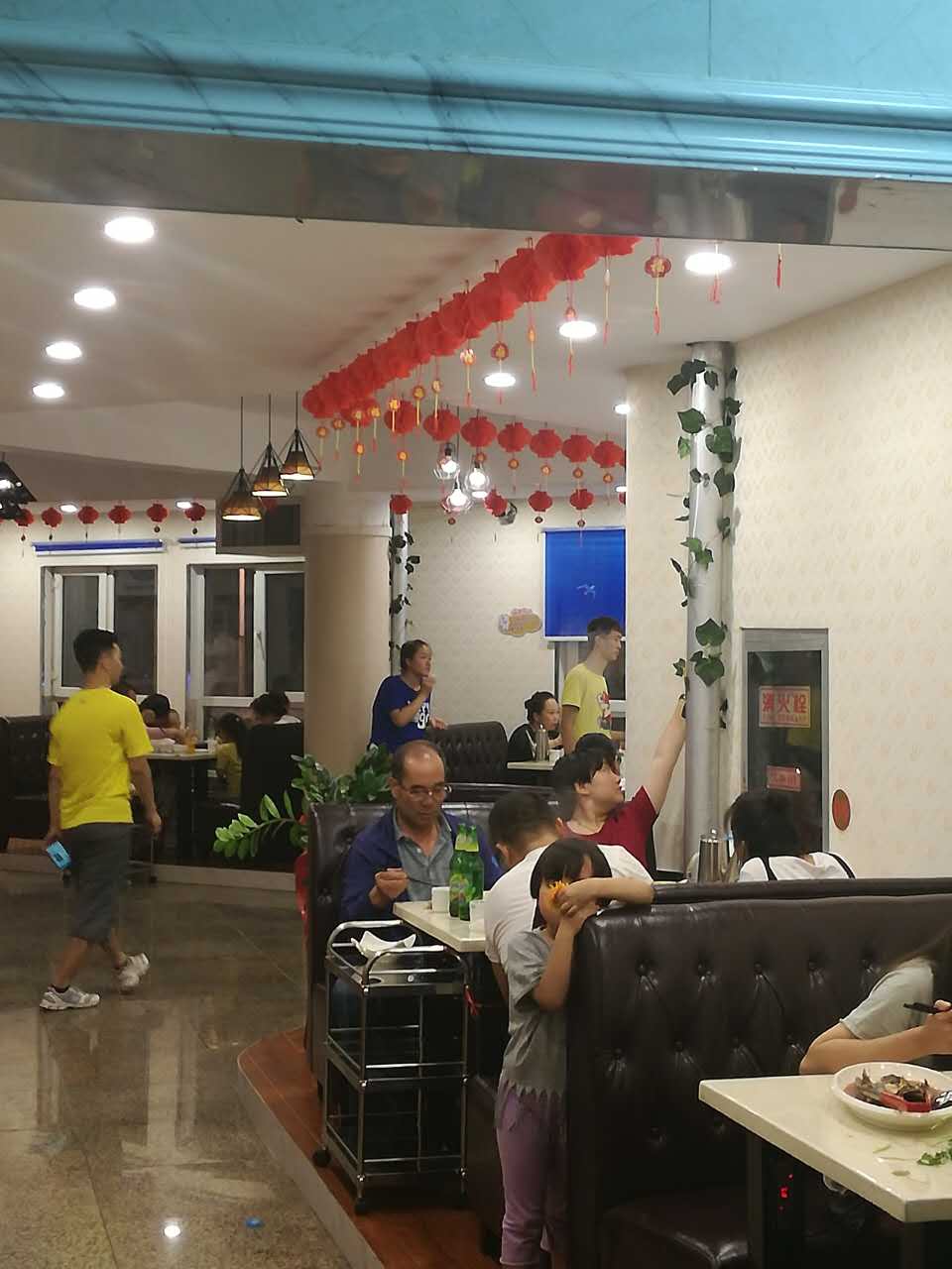 新店開業(yè)第一天，來吃過的都說好